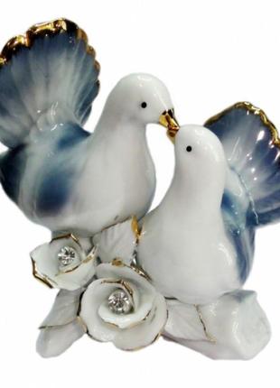 Статуэтка голуби пара сине - серые на веточке фаянс2 фото