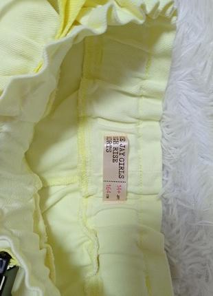 Стильные шорты в лимонном цвете8 фото