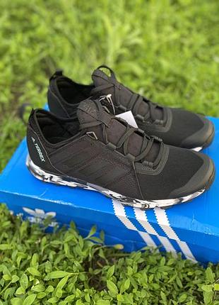Оригінальні жіночі кросівки adidas terrex2 фото