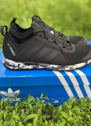 Оригинальные женские кроссовки adidas terrex