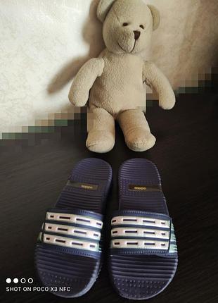 Літні тапочки для дівчинки 30 рр adidas 2