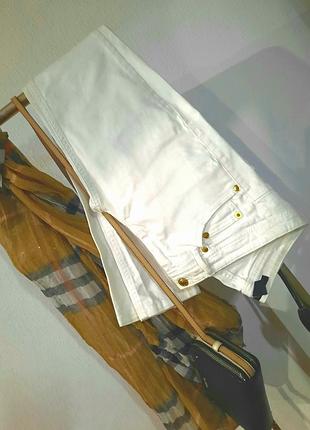 Джинсы в обтяжку белые h&m на худенькую девушку