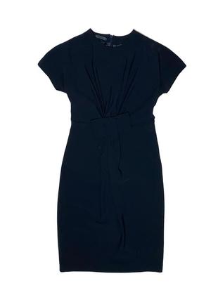 Классное платье футляр по фигурке в длине миди