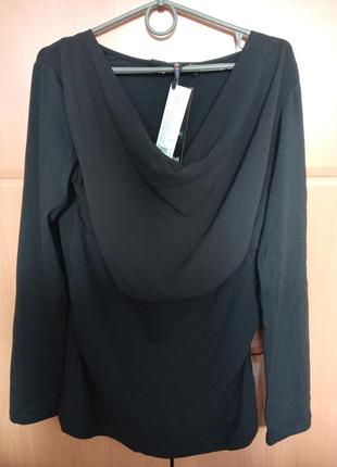 Блузка(лонгслив) с красивым декольте,на высоких