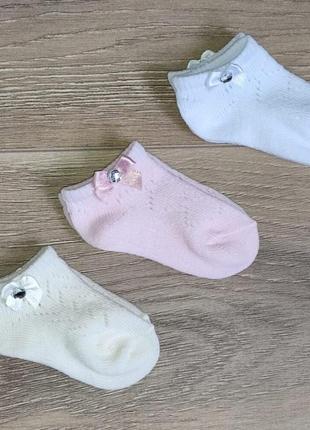 Красивые нарядные носочки для девочки 3 пары.1 фото