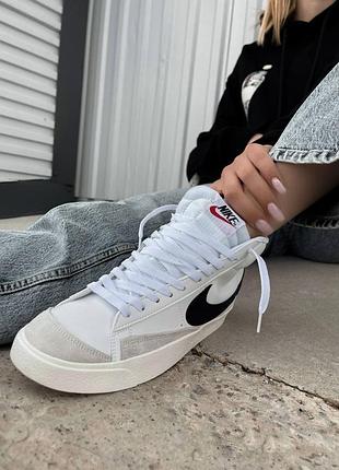 Жіночі кросівки nike air force blazer mid vintage 77
