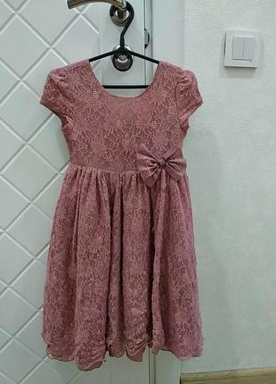 Платье нарядное,детское,р.104(на3-4годика)