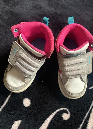 Кросівки для дівчинки