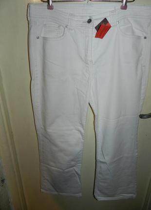 Еластичні-стрейч,білі,укорочені джинси з кишенями,великого розміру,m&s