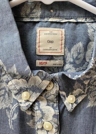 Рубашка gap джинсового цвета с узором4 фото
