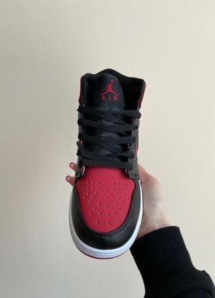 Женские кроссовки nike air jordan 1 retro red black 36-37-38-39-403 фото