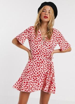 Платье asos в сердечки