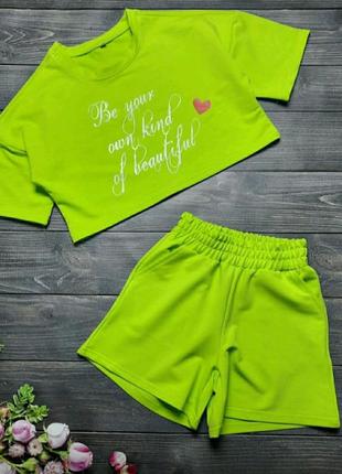 Костюм на дівчинку