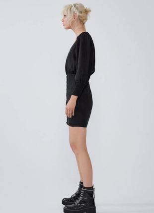Чорне міні плаття на довгий рукав з об'ємними рукавчиками від zara ♡5 фото