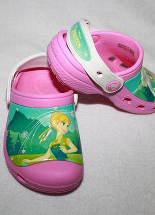 Кроксы фирмы vertes crocs размер c 8-9 (наш 24-25 размер) по стельке 15-15,5 см.