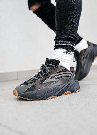 Кроссовки yeezy boost 700  v2 geode