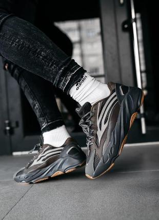 Кроссовки yeezy boost 700  v2 geode3 фото