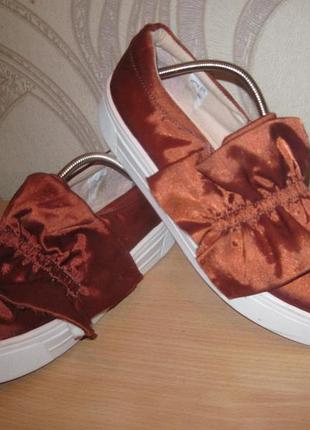 Продам сліпони фірми topshop 40 розміру країна (італія)