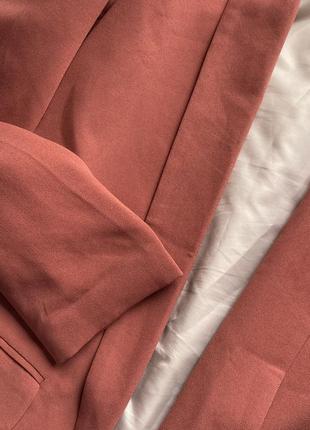 Стильний піджак ніжного кольору7 фото