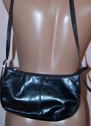 Небольшая кожаная сумка