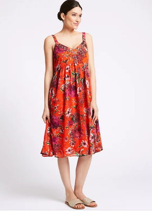 Очаровательное шифоновое платье /сарафан в хризантемы миди длины