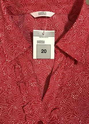 Очень красивая и стильная брендовая блузка большого размера.
