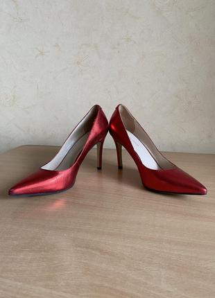 Нереально красивые женские красные туфли avante moda2 фото