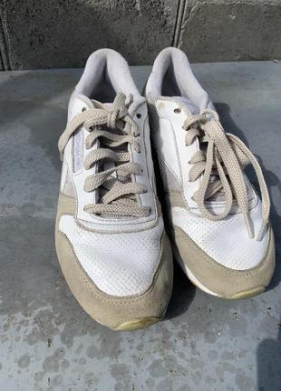 Білі шкіряні кросівки reebok classic2 фото