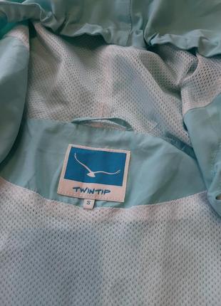 Спортивная куртка ветровка twintip4 фото
