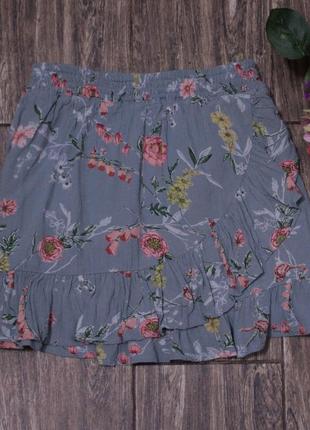 Класна легка спідниця з віскози у квітковий принт