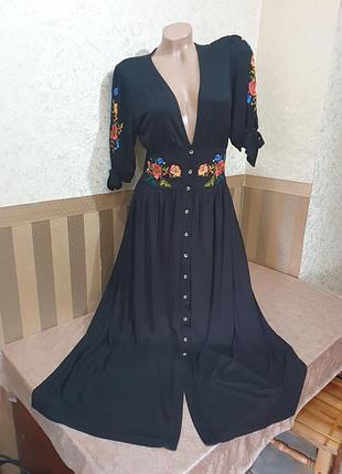 Сукню. oasis. з вишивкою.