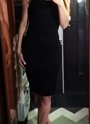 Плаття-футляр