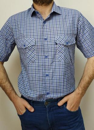 Стильная, хлопковая, летняя классическая рубашка с двумя карманами.