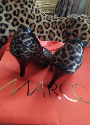 Шикарні туфлі з леопардовим принтом4 фото