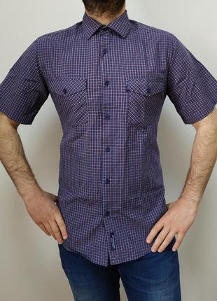 Стильная, хлопковая, летняя классическая рубашка с двумя карманами.