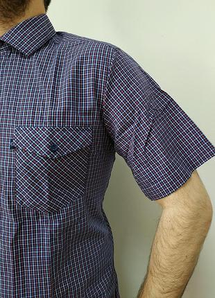 Стильная, хлопковая, летняя классическая рубашка с двумя карманами.