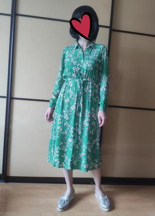 Платье рубашка  миди длинные рукава зелёное в принт цветы2 фото