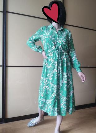Платье рубашка  миди длинные рукава зелёное в принт цветы3 фото