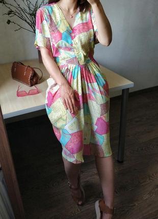 Платье яркое винтажное на пуговицах m l вискоза розовое цветное миди