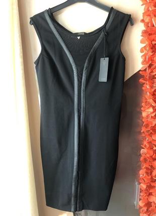 Шикарне плаття guess
