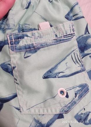Пляжные шорты с акулами gapkids 10-11лет4 фото