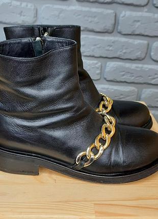 Кожаные качественные ботинки полусапожки
