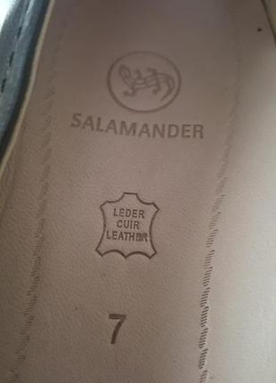 Туфли лодочки- номерные,  устойчивый каблук" salamander" 40 разм4 фото