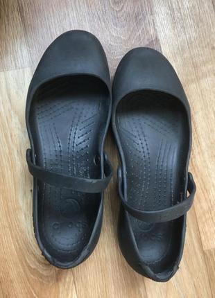 Кроксы crocs w7