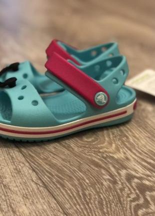 Сандалі crocs