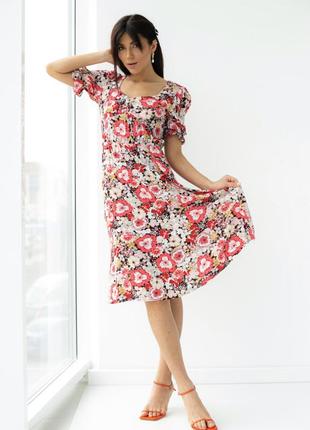 Цветочное платье-миди с короткими рукавами