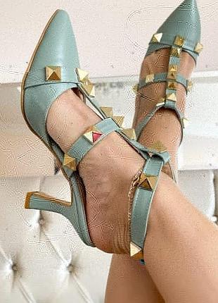 Болоніжки у стилі valentino