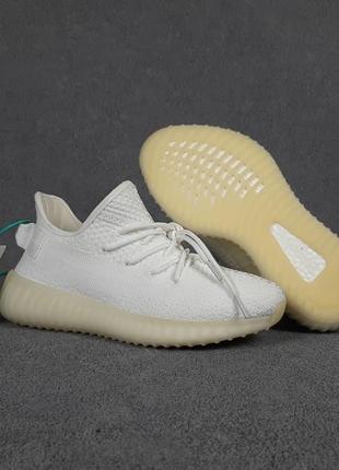 Прекрасные женские кроссовки adidas yeezy boost 350 молочные6 фото