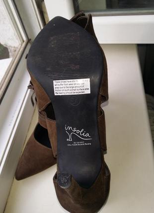 Темно-оливковые ботильоны с прорезями на шнуровке высокий каблук шпилька замша marks & spencer3 фото