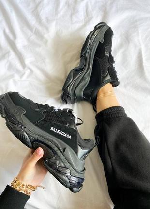 Кросівки triple s black